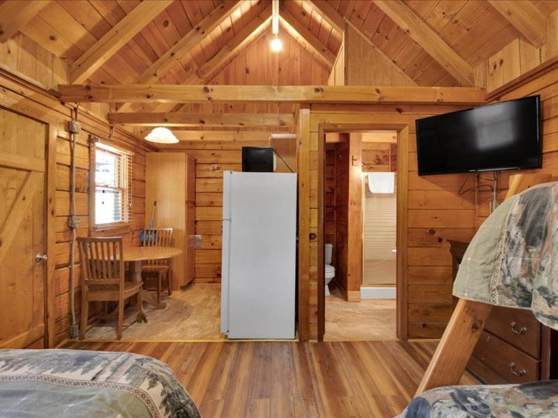 פיג'ן פורג' Cozy Cabin With Breathtaking Views Near Dollywood מראה חיצוני תמונה